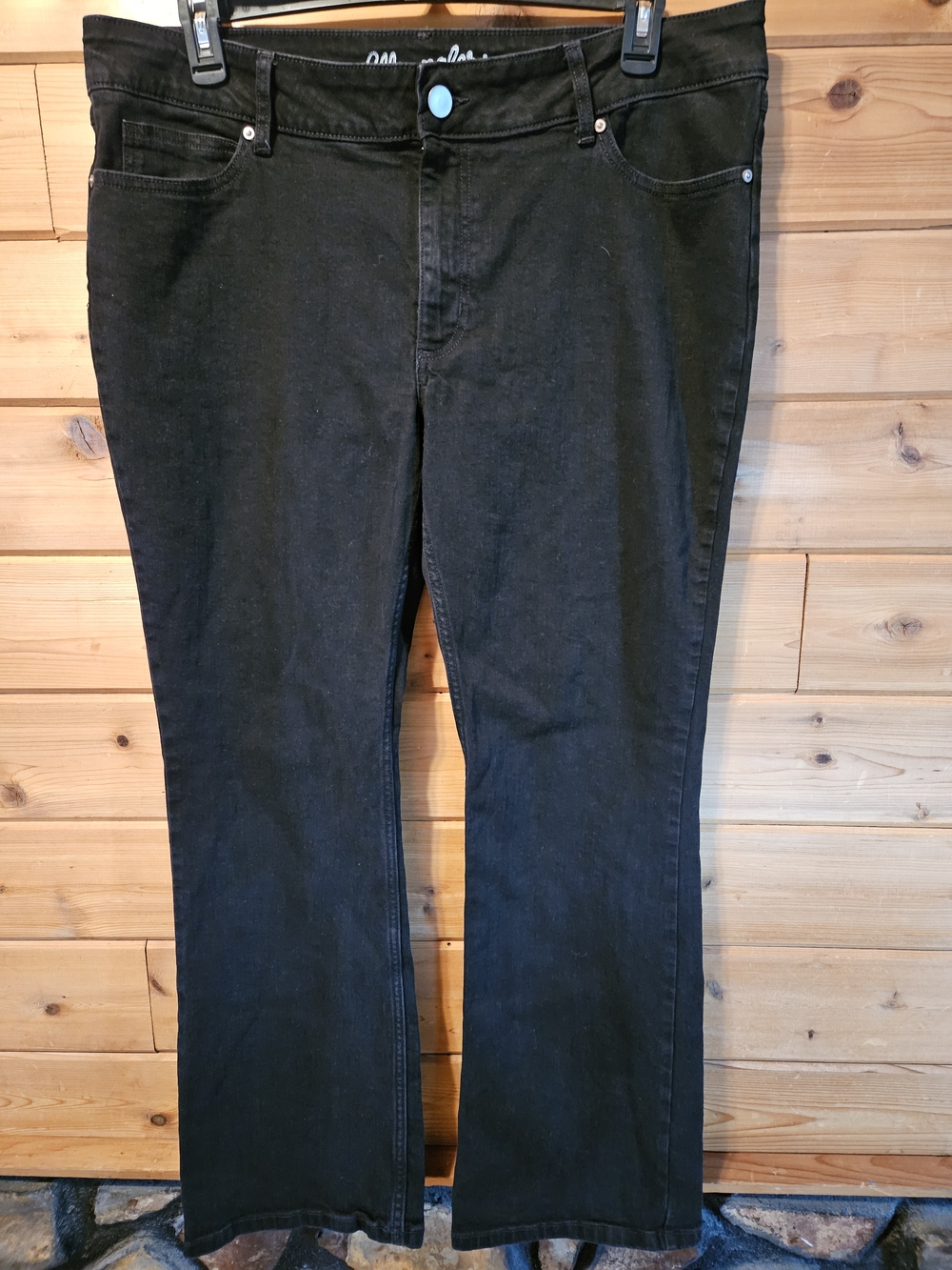 ✨️ Wrangler | Women's Black Bootcut Jeans| (Size 38"x 32")